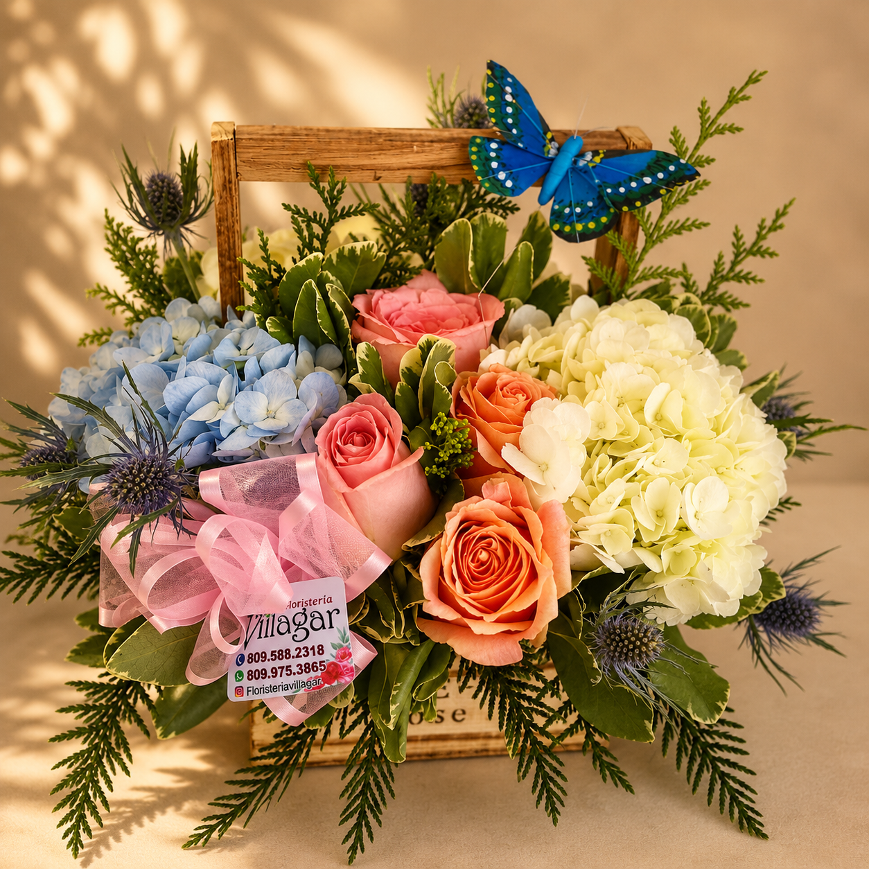 Ramo de rosas rojas y blancas para aniversario - Floristería Villagar